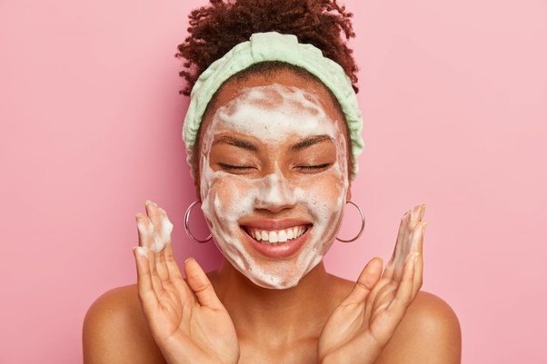 Which is best face wash for normal skin, prone to acne?