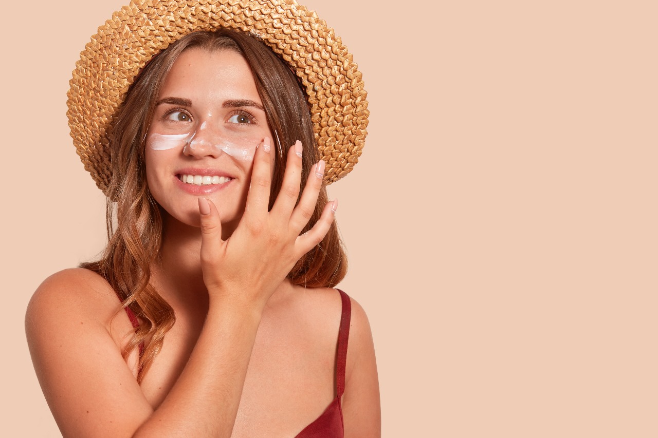 Can wearing sunscreen everyday lighten your skin?
