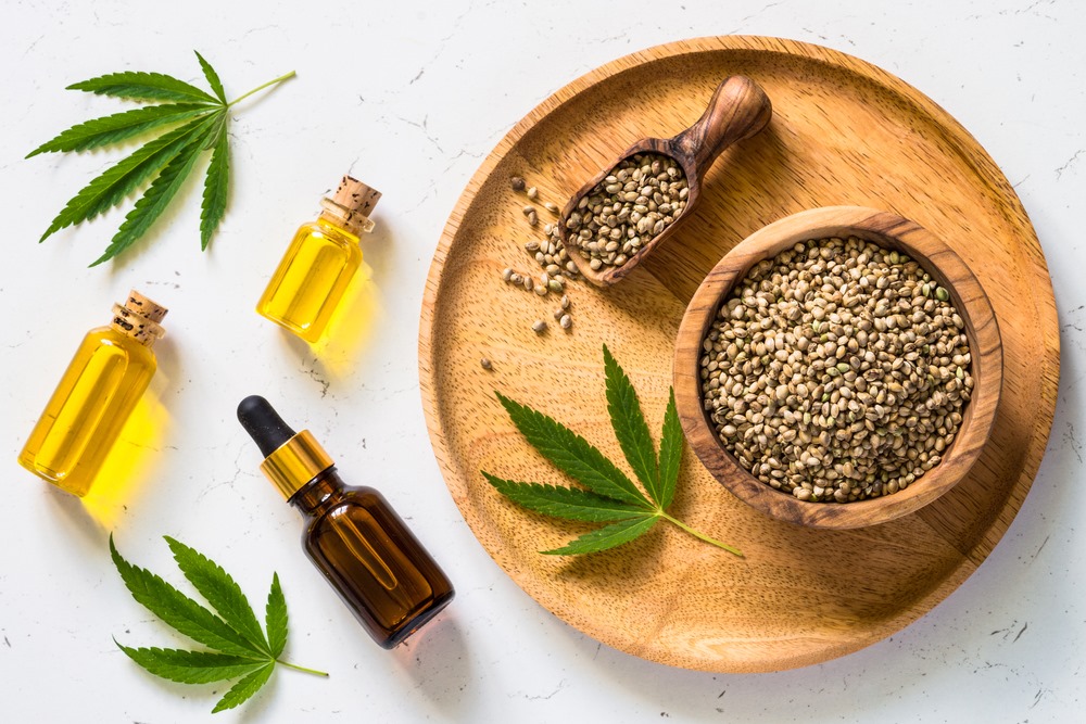 Hemp Seed Oil Benefits For Your Skin: 5 Reasons Why It Should Be Your New Best Friend