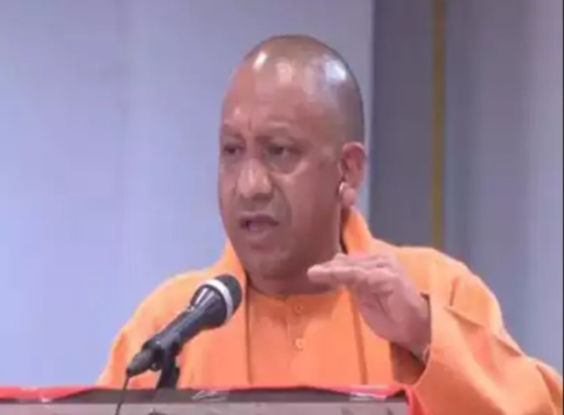 Adityanath Highlights connection between ayurveda, Yoga, nathpanth.