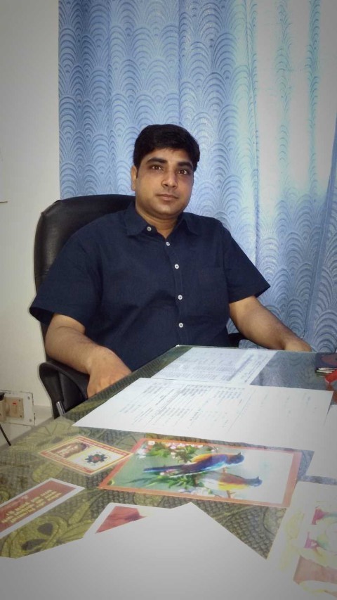 Dr Sumit Awasthi